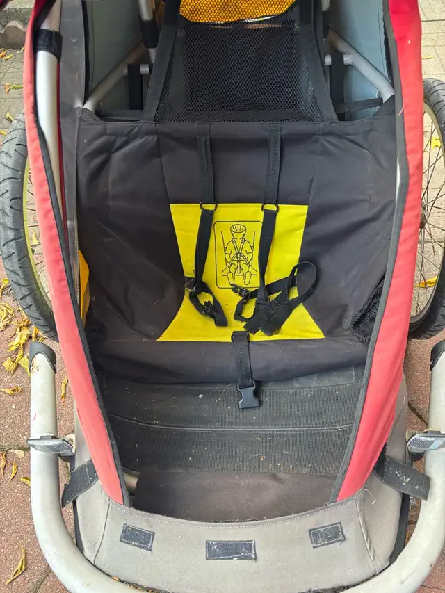 Bike Trailer/Stroller in Kids in Ottawa - Image 5