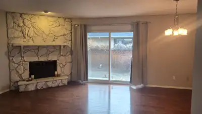 Nestled in Calgary’s vibrant Kensington neighborhood, this turnkey 3-storey townhouse boasts large b...