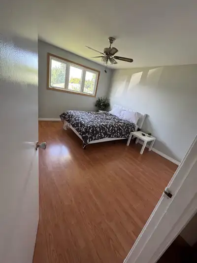 Garson 3 Bedroom 2 bath Main floor of home for rent