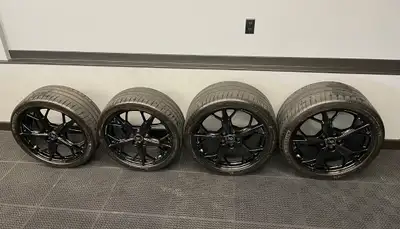 OEM C8 Corvette trident wheels 