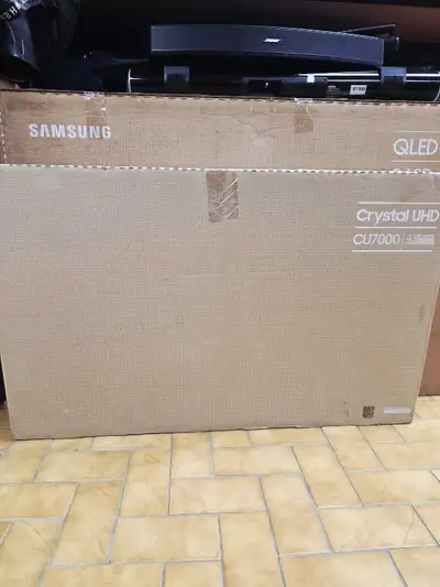 Samsung CU7000 43 po, View more
