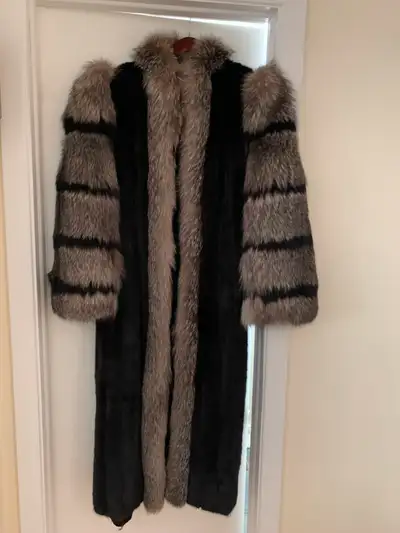 Mink and Indigo Fox fur Coat Women size 6/8 Perfect condition, worn a couple of times only Kept in s...