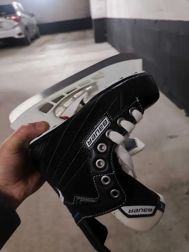 Pre-Season Sale - Kids toddler hockey skates "Bauer Nexus" NE in Hockey in City of Toronto - Image 11
