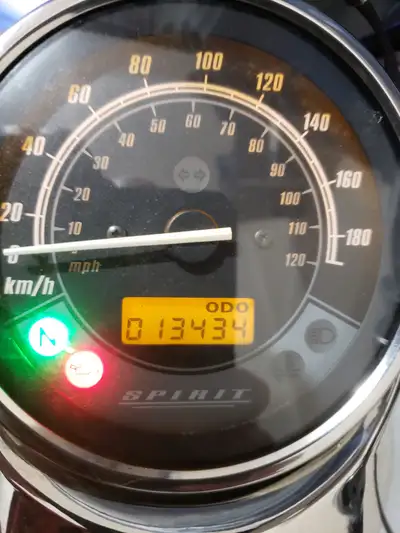 2009 Honda Shadow Spirit new Shinko rear tire and tube new Shinko front tire and tube new battery......