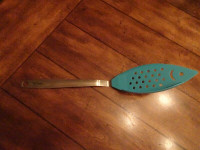 Spatule en forme de poisson