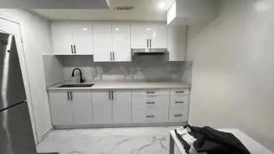 Fully furnished room available immediately It’s fully furnished, appliances are New and vegetarian p...