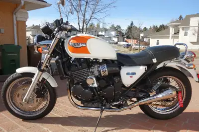 Rare Triumph Thunderbird Sport White & Tangerine MASS SS Exhaust Handmade Italy. Lowered 25mm with L...