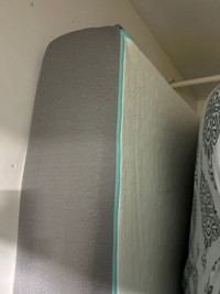 King pillow top mattress/12 inch memory foam/ box spring 