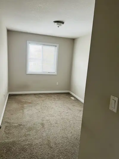 Private room available for 1 boy or girl asap in a townhouse. Close to all the basic amenities like...