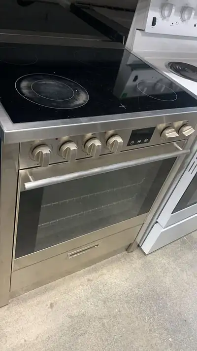 Stove - 30 KitchenAid - Electric Range - SS - Used Price C$450.0, View more