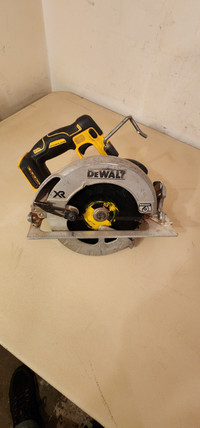 DeWalt 20 Volt Brushless 7 1/4in Circular Saw With E-Brake Model