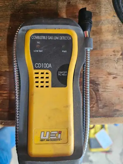 CD100D portable gas detector , View more