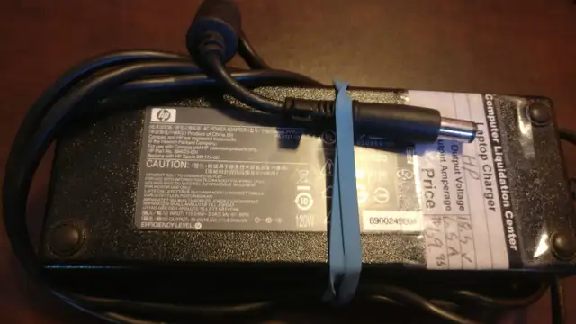 Genuine HP laptop power adapter 18.5V 6.5A 120W in Laptop Accessories in City of Montréal - Image 2