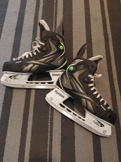 Men's Hockey Skates Size 7 p/u in Listowel, View more