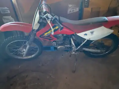 2003 xr100 Honda dirtbike. if ad is still up, it’s still available and won’t answer. How low will yo...