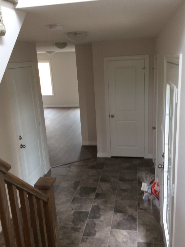 THREE BEDROOM TOWN HOUSE FOR RENT_ERB AND IRA NEEDLES Long Term