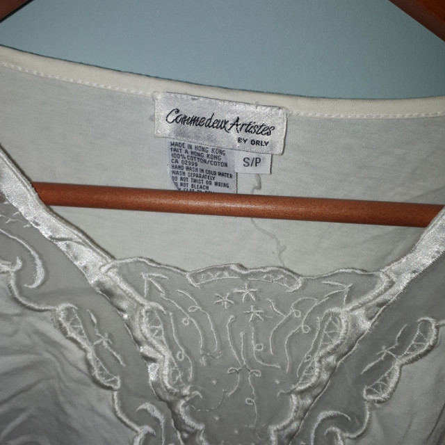 Orly   lovely white shirt size Small in Women's - Tops & Outerwear in Ottawa - Image 2