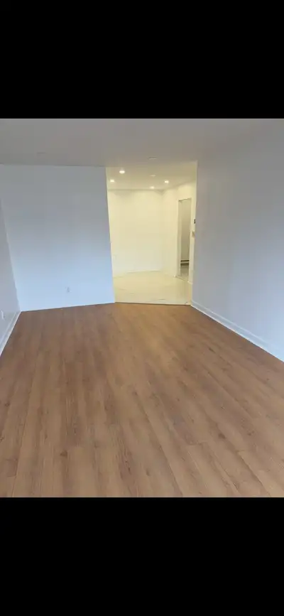 Appartement 4 1/2 semi-meublé situé à Rosemont. Inclus internet, électro (réfrigérateur, laveuse, sé...