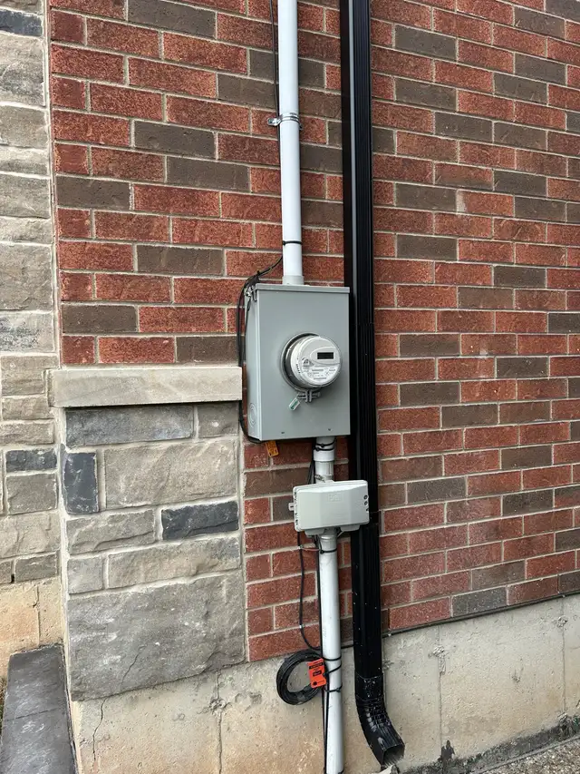 Electrician537087602234511366