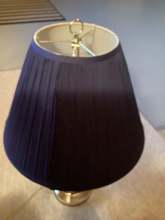 Touch Activated Trilight Table Lamp in Home Décor & Accents in Saskatoon - Image 7