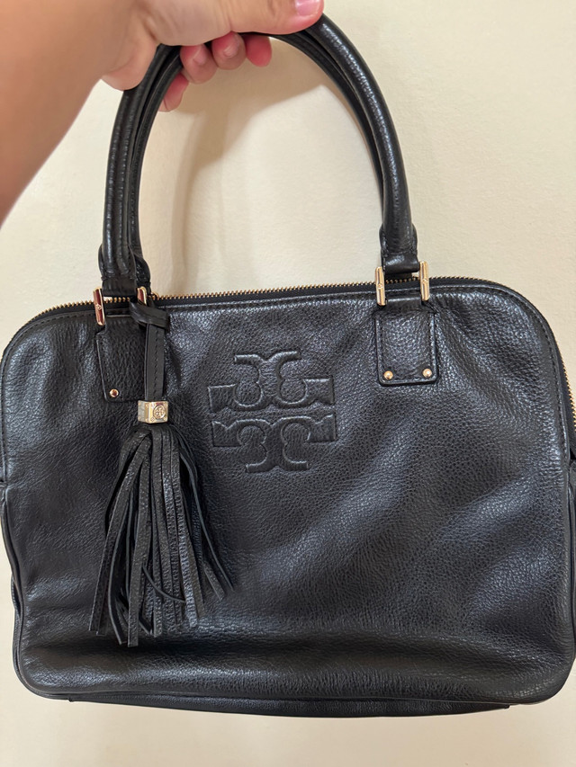 Torry Burch Handbag in Women's - Bags & Wallets in Oakville / Halton Region - Image 4