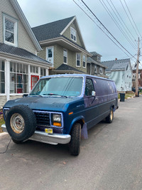 1984 Ford Ecovan