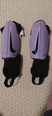 New Nike Youth shin pads