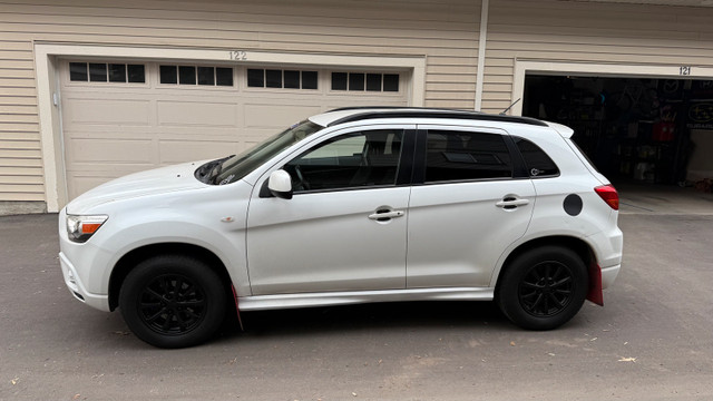 2011 Mitsubishi RVR ES 2.0L 4WD in Cars & Trucks in Edmonton - Image 3