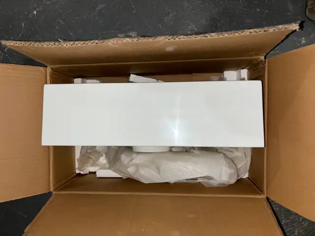 Brand new - table and 2 benches, bathroom sink, vanity62863730659331121
