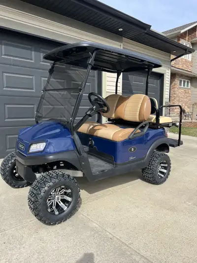 2021 Fuel Injected Club Car Tempo This unit is loaded and ready for the streets. - 3” lift kit - Hea...