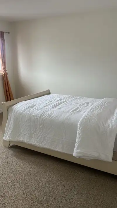 One Private furnished room available from Nov 1st upstairs at the sound end of Guelph. shared kitche...