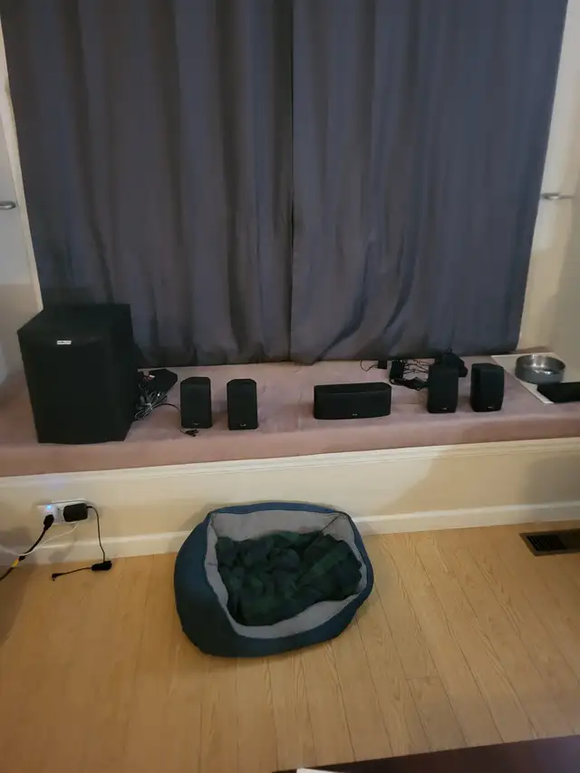 Polk Audio Speakers in Speakers in Delta/Surrey/Langley - Image 2