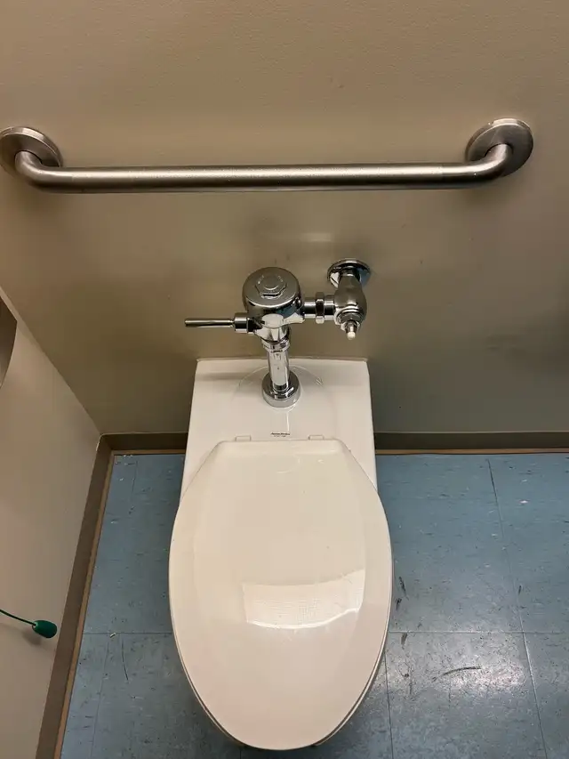 Local plumber 606394370354718722