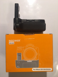 Neewer Battery Grip for Nikon D5100 and D5200 Cameras.....etc