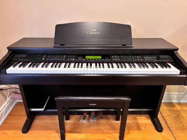 Yamaha Clavinova digital piano CVP-103 in Pianos & Keyboards in City of Toronto - Image 3