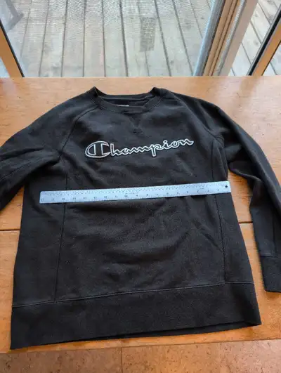 Champion Sweater sweatshirt. Black mens medium long sleeve, View more