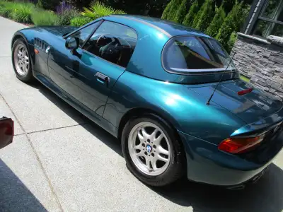 JUST REDUCED TO SELL AT $10900 VERY FIRM! 28 YRS OLD CLASSIC NOW QUAILIFIES FOR ICBC AND HAGERTY CHE...