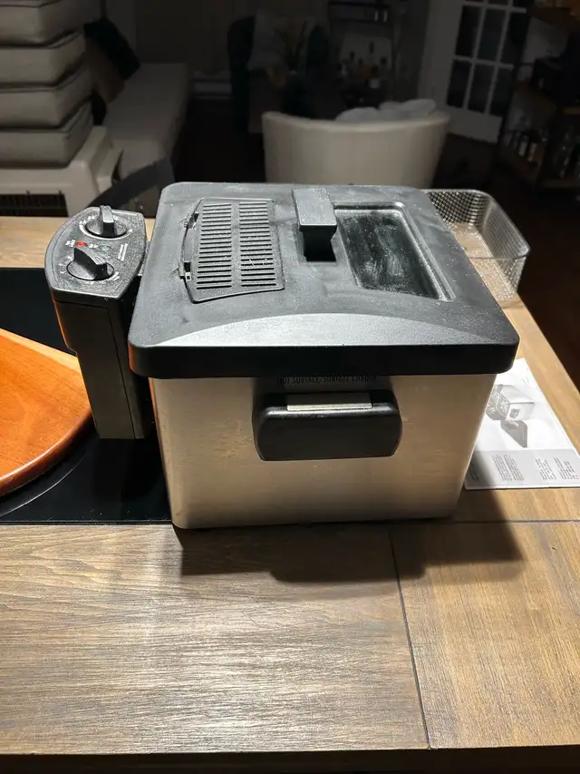 friteuse Hamilton Beach in Other in Sherbrooke - Image 4