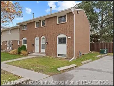 2 bdrm. apartment in a townhouse for rent.