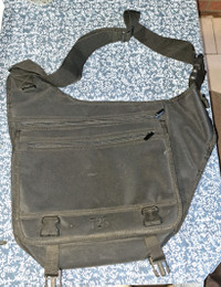 NEW - Elleven Computer Shoulder Bag