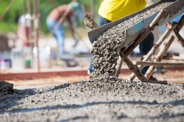 Looking for reliable Concrete Finisher/Labourer  in Construction & Trades in Ottawa - Image 2