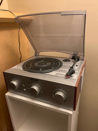 Record player / Radio
