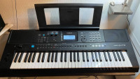 Yamaha PSR-E473 Keyboard