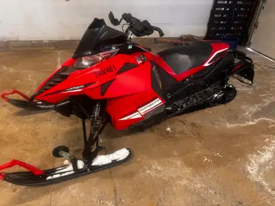 I'm selling my used 2014 Yamaha Viper RTX, a reliable snowmobile with 11,336 kilometers, -2026 trail...
