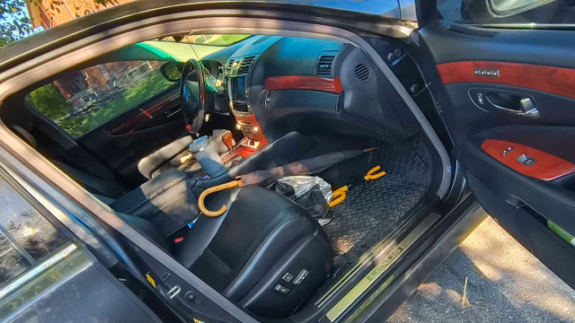 Lexus LS 600hl 2011 in Cars & Trucks in Markham / York Region - Image 4