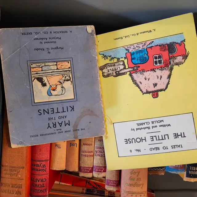 BOOKS.  Some Vintage/Antique.  Different Genres. in Fiction in Barrie - Image 9
