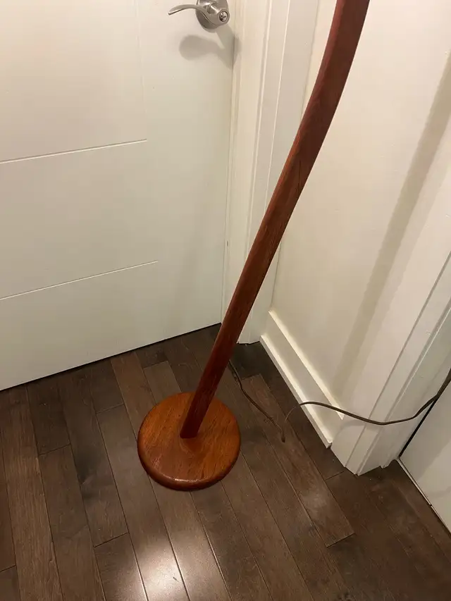 Danish MCM Teak Arc Lamp  in Indoor Lighting & Fans in City of Toronto - Image 4