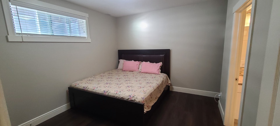 2 BEDROOM 2 BATH BSMT FOR RENT IN GRIESBACH EDMONTON 5