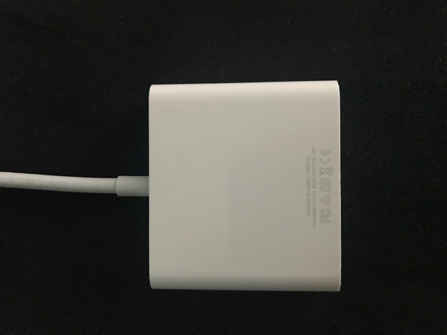 APPLE USB-C Digital AV Multiport Adapter Apple Accessories HDMI in Cables & Connectors in Saskatoon - Image 2