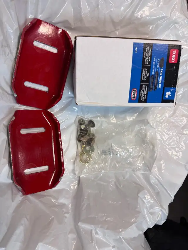 Kit de patin souffleuse - TORO - Snow blowers skid shoe kit in Lawnmowers & Leaf Blowers in Laval / North Shore - Image 2